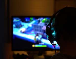 How Online Multiplayer Games Became So Famous Featured
