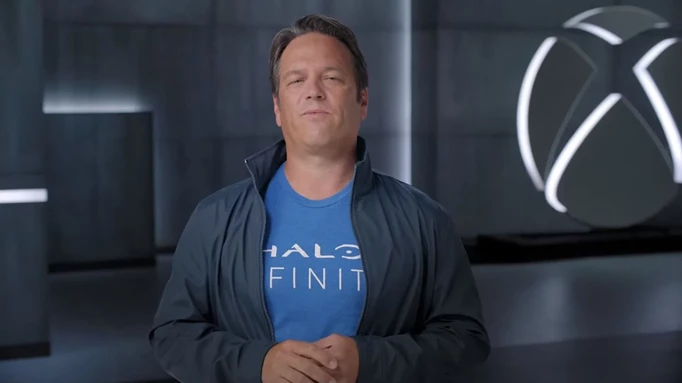 Phil Spencer presenting a press conference for Halo Infinite.
