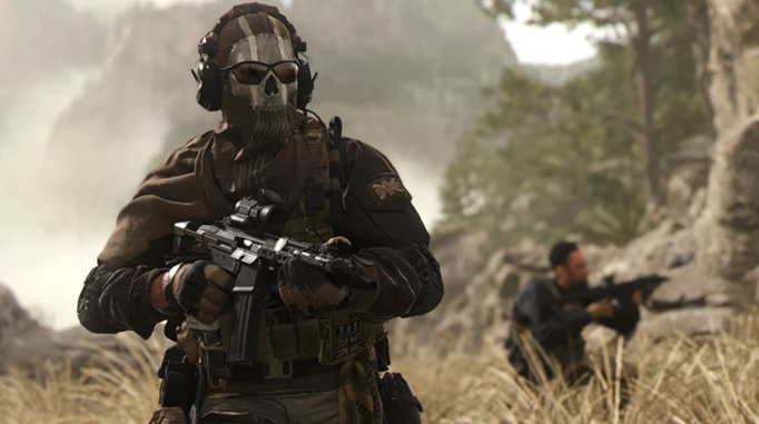 Những người lính trên cỏ cao trong Call of Duty Warfare hiện đại 2