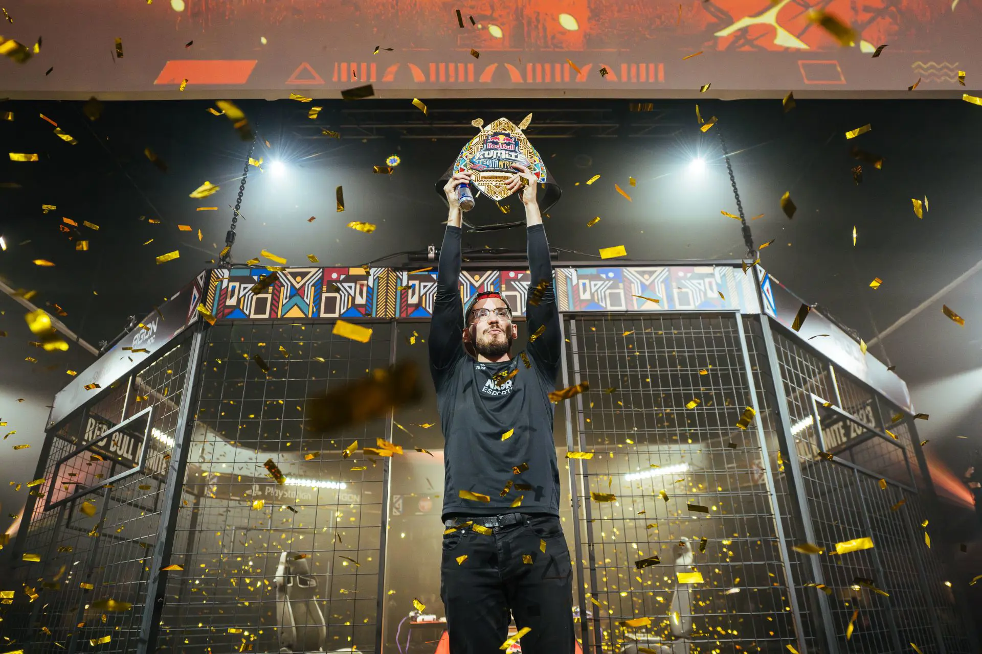 Big Bird lifting the trophy of Red Bull Kumite in 2023