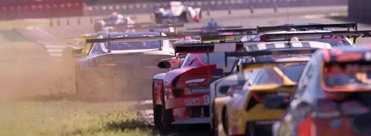 Does Forza Motorsport have split-screen co-op?