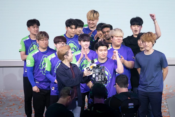 The old Titans on stage after their stage 1 season 2 playoffs victory.