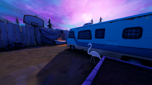 fortnite-flamingo-lawn-ornaments-happy-campers-2