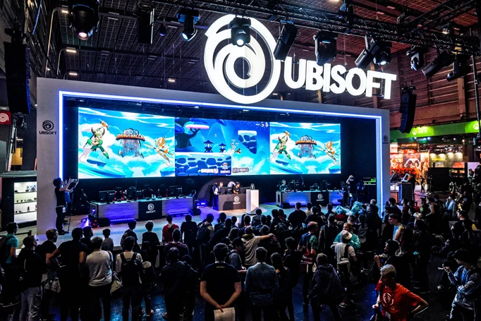 Competitors play BRAWLHALLA during the exhibition of UBISOFT at the Porte de Versailles 2019