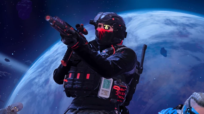 Red mask Operator Warzone