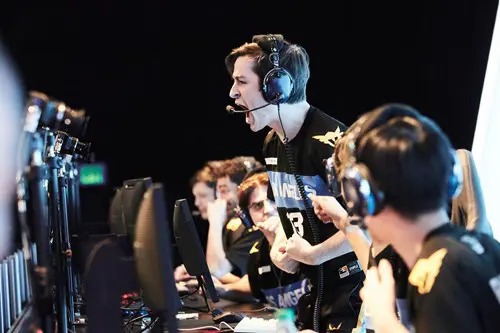 McGravy cheering