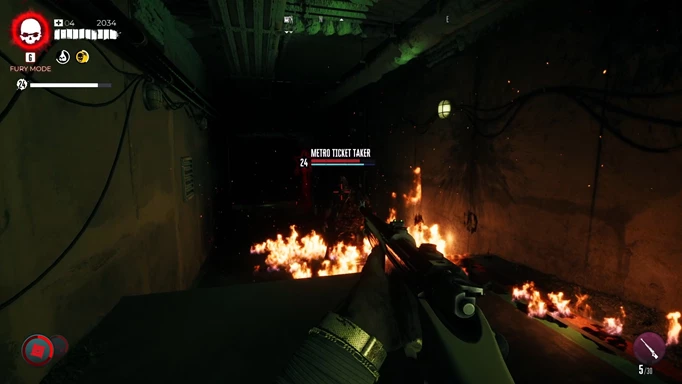 изображение игрового процесса, показывающее зомби-покупателя билетов на метро в Dead Island 2.