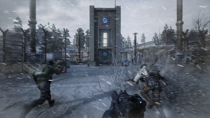 PUBG Battlegrounds screenshot showing combat in a grey environment