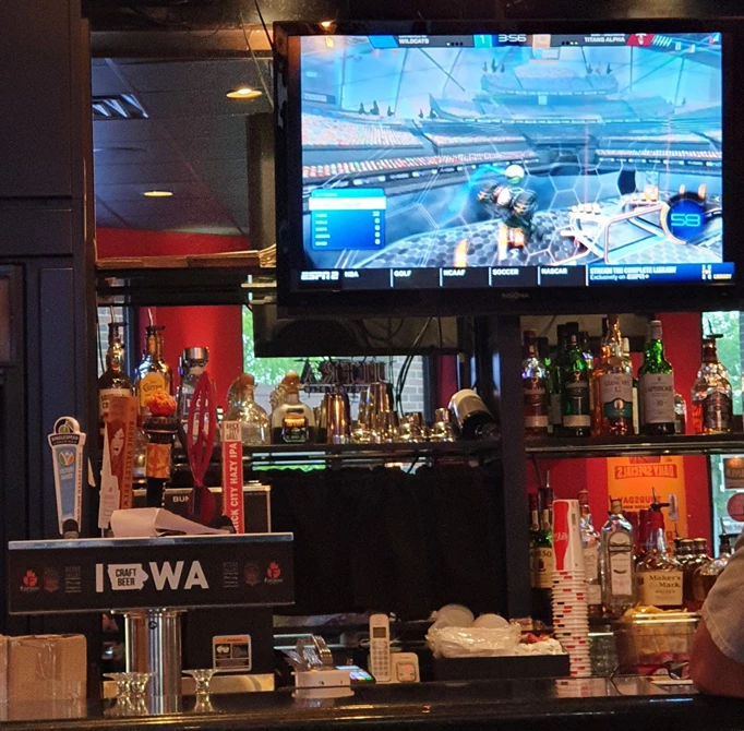 Rocket League playing live in a bar in Iowa, USA