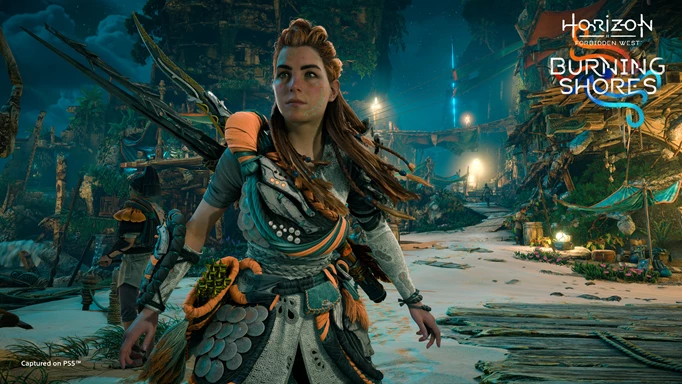 Aloy looking at the camerea in Fleets End