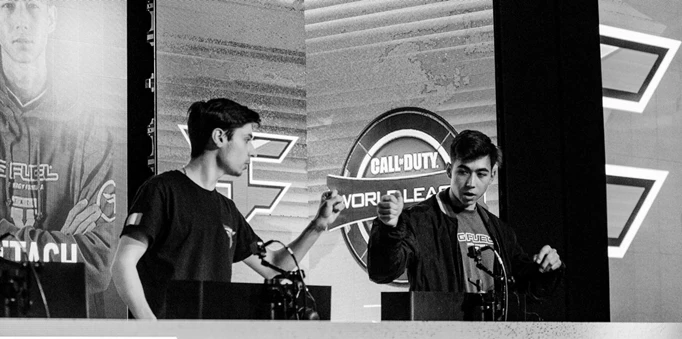Attach and ZooMaa 