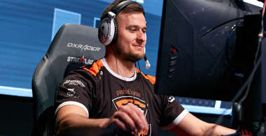 pasha-biceps.jpg