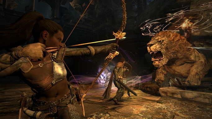 A fight between two characters and a lion in Dragon's Dogma: Dark Arisen