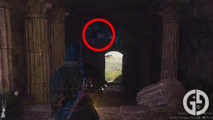 The correct chest for the riddle of eyes marked with a red circle